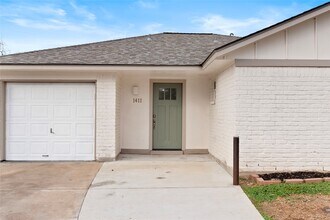 1411 PI Cir in Pasadena, TX - Building Photo - Building Photo