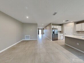 208 Garnet Ave in Kissimmee, FL - Building Photo - Building Photo