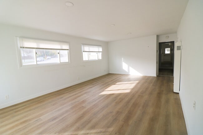 26205 Oak St in Lomita, CA - Building Photo - Building Photo