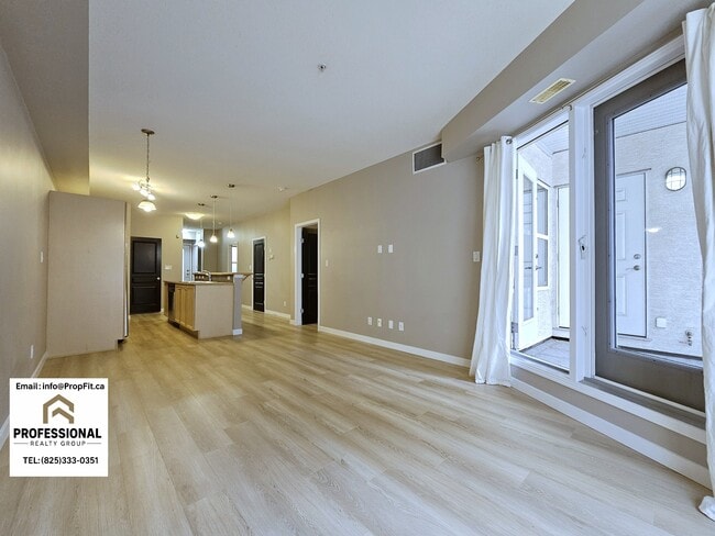 10503-10598 98 Ave NW in Edmonton, AB - Building Photo - Building Photo