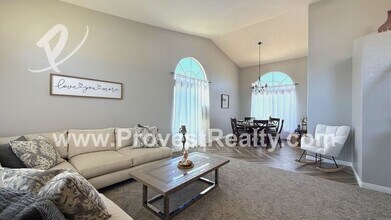 12988 Claremont Ct in Victorville, CA - Building Photo - Building Photo