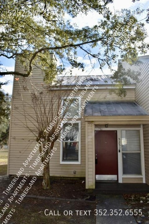 5252 SW 21st Pl in Ocala, FL - Building Photo