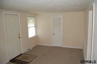 610 W 22nd Ave in Bellevue, NE - Building Photo - Building Photo
