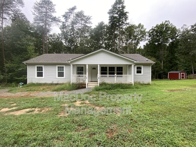 5404 Trimmingham Ct in Mineral, VA - Building Photo - Building Photo