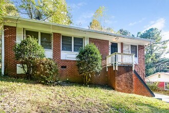 3990 Rutgers Dr SW in Atlanta, GA - Building Photo - Building Photo