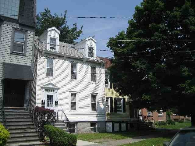 17 Western Ave in Albany, NY - Building Photo