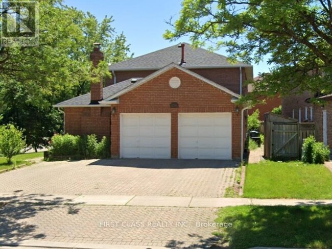 property at 2316 Credit Valley Rd