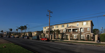 The Crossings at North Hills Apartments