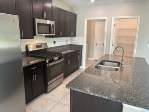 9663 Channing Hill Dr in Sun City Center, FL - Building Photo - Building Photo