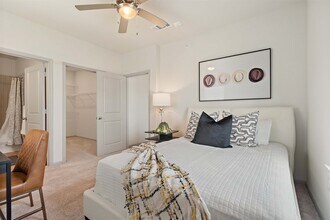 1101 Halsey Dr in Leander, TX - Building Photo - Building Photo