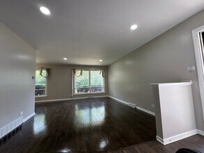 15300 Harper Ave in Dolton, IL - Building Photo - Building Photo