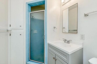 5641 E Austin Way in Fresno, CA - Building Photo - Building Photo