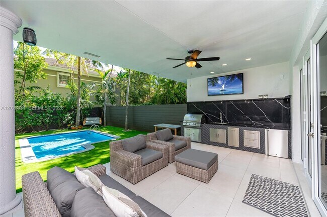 property at 3167 Mary St