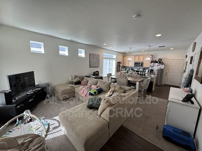 6463 Crossdrum Point in Colorado Springs, CO - Building Photo - Building Photo