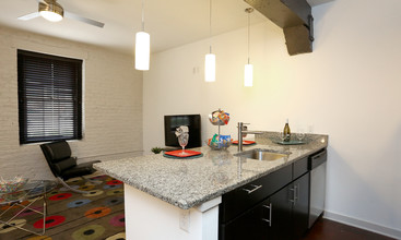 Miller Lofts in Richmond, VA - Building Photo - Interior Photo