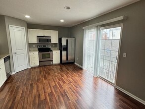 2444 Ogden Way in Lexington, KY - Building Photo - Building Photo