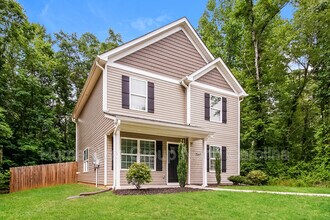 2569 33rd Ave NE in Hickory, NC - Foto de edificio - Building Photo