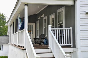 39 Hospital Hill Rd in Sharon, CT - Building Photo