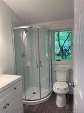 250 Woodbine Rd in Stamford, CT - Building Photo - Building Photo