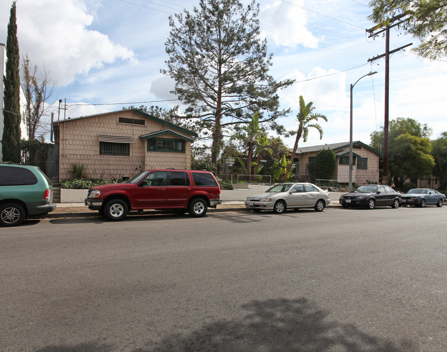 1146-1154 1/2 N Madison Ave in Los Angeles, CA - Building Photo