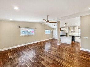 5102 Enelra Pl in San Diego, CA - Building Photo - Building Photo