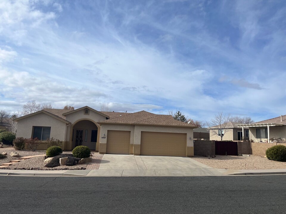 6764 E Mayflower Ln in Prescott Valley, AZ - Building Photo