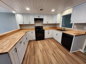 27 Lincoln Rd in Syracuse, NY - Building Photo - Building Photo