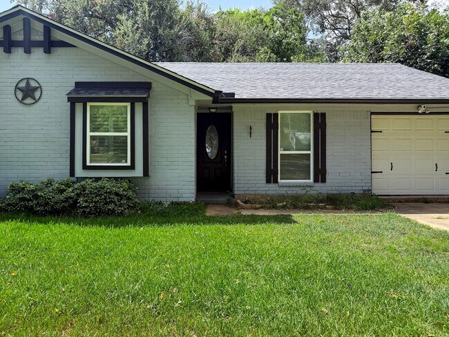 510 Circle Dr in Wharton, TX - Foto de edificio - Building Photo