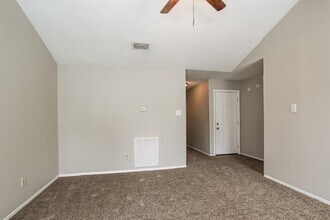 4406 Tealgate Dr in Spring, TX - Building Photo - Building Photo