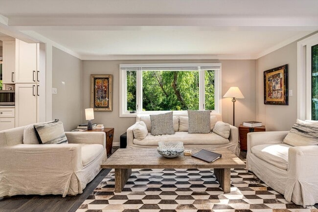 property at 850 Conn Valley Rd