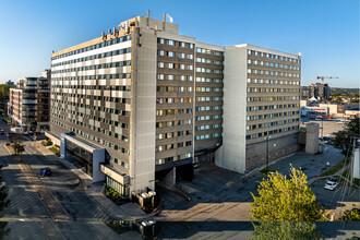 Quinpool Tower in Halifax, NS - Building Photo - Building Photo