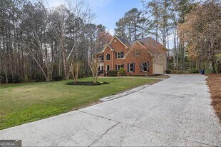 2781 Jen Chris Dr in Snellville, GA - Building Photo