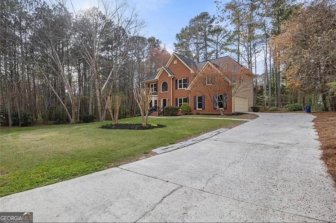 2781 Jen Chris Dr in Snellville, GA - Building Photo