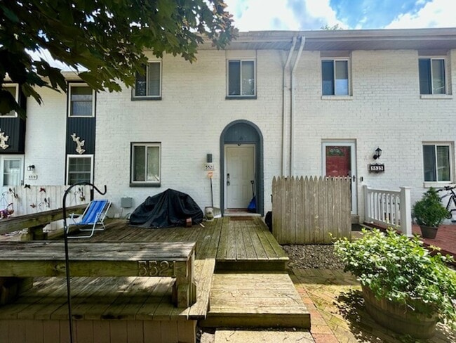 property at 5521 Mystic Ct