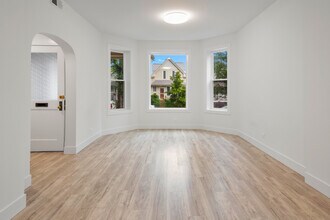 1921 W Summerdale Ave in Chicago, IL - Building Photo - Building Photo