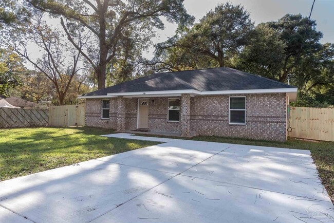 245 Cary Memorial Dr in Pensacola, FL - Building Photo - Building Photo