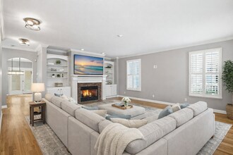 12652 Apsley Ln in Carmel, IN - Foto de edificio - Building Photo