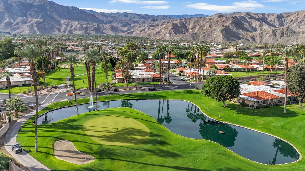 17 Lugo Dr in Rancho Mirage, CA - Building Photo