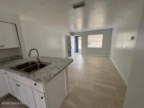 649 School St in Cocoa, FL - Building Photo - Building Photo