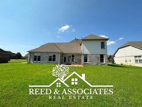 2889 S Cherry Dr in Southaven, MS - Building Photo - Building Photo