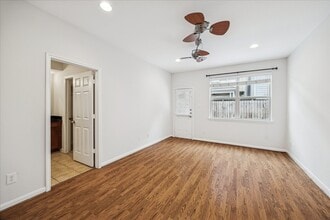 1135 Louise St in Houston, TX - Building Photo - Building Photo