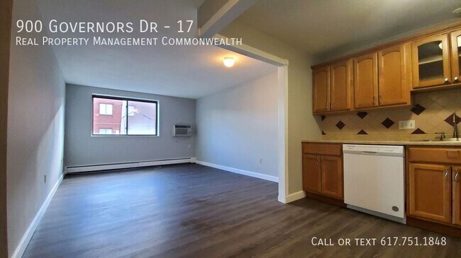 900 Governors Dr in Winthrop, MA - Building Photo - Building Photo