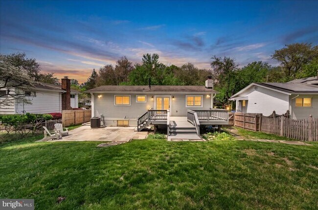 11905 Hunters Ln in Rockville, MD - Building Photo - Building Photo