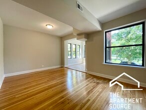 2323 N Kedzie Blvd, Unit 3 in Chicago, IL - Building Photo - Building Photo