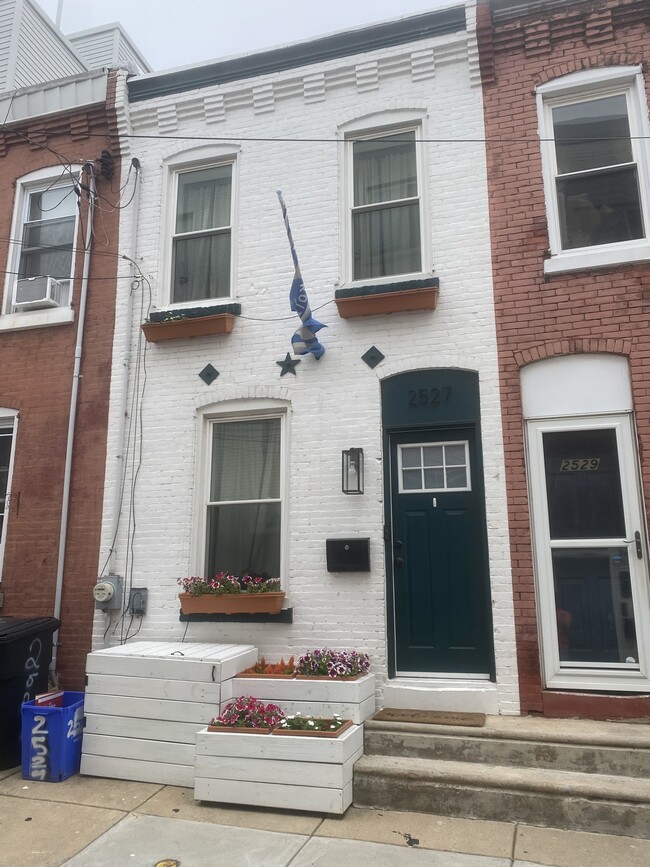 property at 2527 E Gordon St