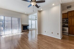 3909 Rawlins St in Dallas, TX - Building Photo