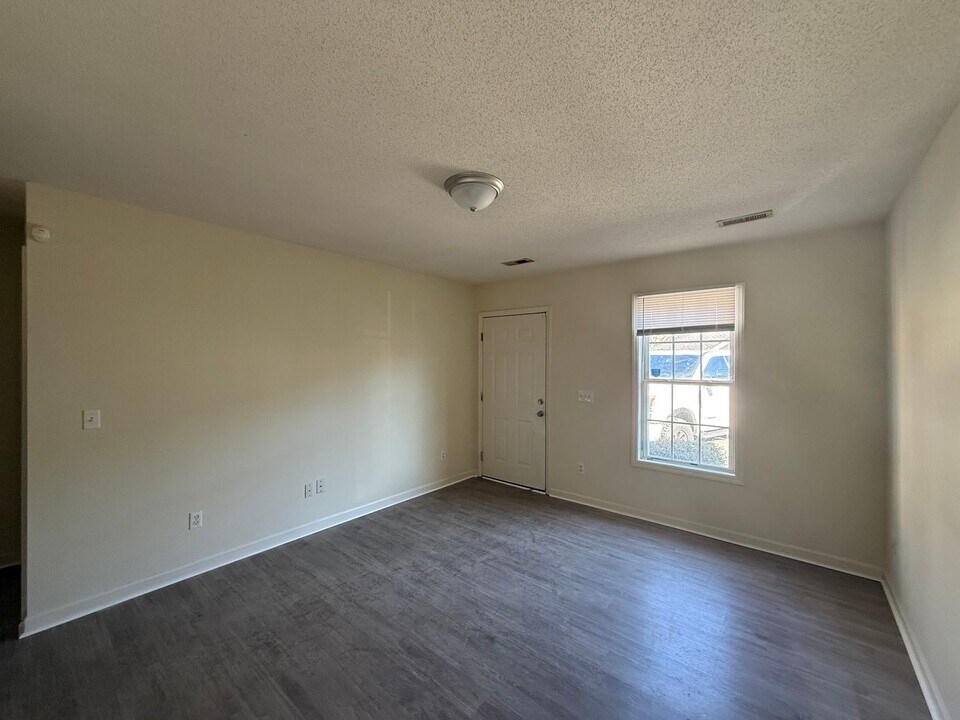614 E Parker St in Graham, NC - Building Photo