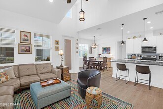 568 Daiquiri Pl in Daytona Beach, FL - Foto de edificio - Building Photo