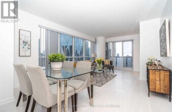 1 The Esplanade in Toronto, ON - Building Photo - Building Photo