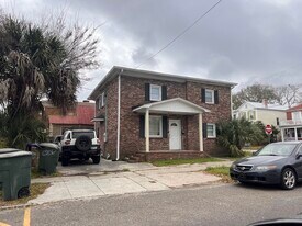 185 Fishburne St in Charleston, SC - Building Photo